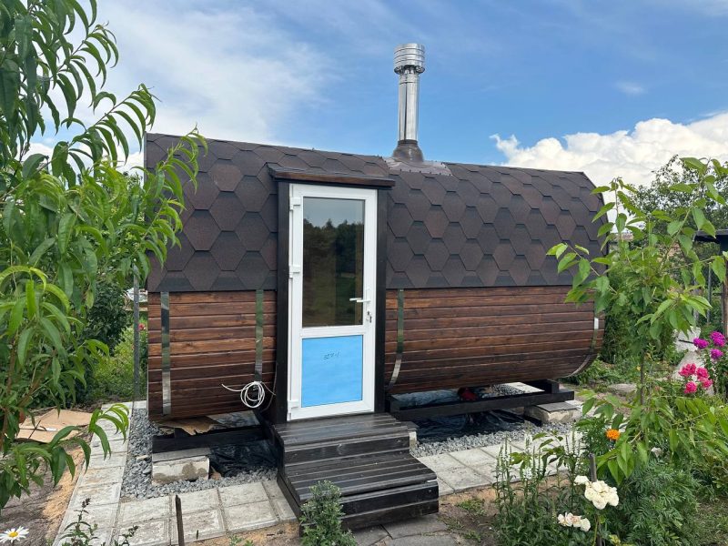 Квадро баня с дверью ПВХ и ступеньками