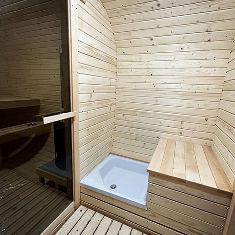 Зона помывки Зона помывки с душем